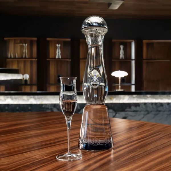 TEQUILA CLASE AZUL PLATA 750 ml